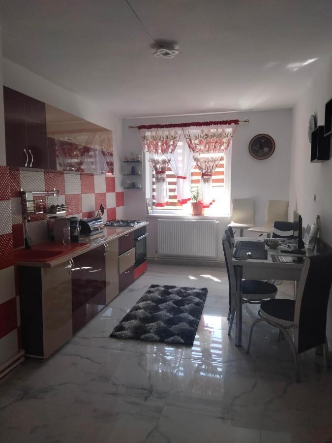 נהויו Apartament Geo מראה חיצוני תמונה