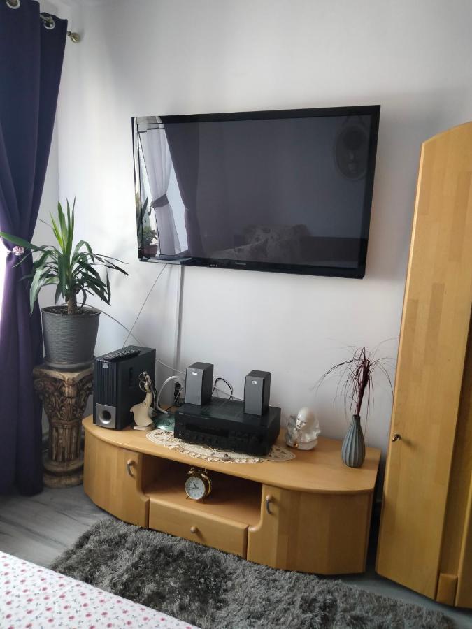 נהויו Apartament Geo מראה חיצוני תמונה