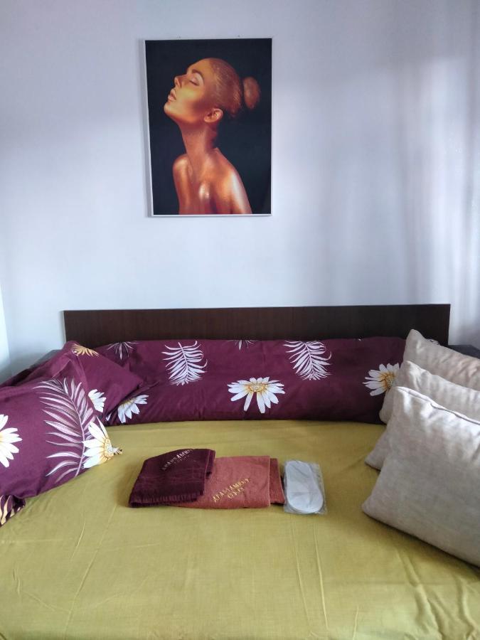 נהויו Apartament Geo מראה חיצוני תמונה